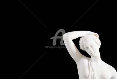 Fotografía titulada "aphrodite fond noir" por Ernest Tosetti, Obra de arte original, Fotografía digital