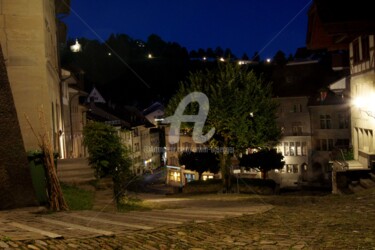 Photographie intitulée "Old town in the dark" par Erwin Bruegger, Œuvre d'art originale, Photographie numérique