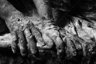 Photography titled "Hands at the edge" by Erwin Bruegger, Original Artwork, Digital Photography