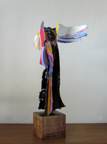 Sculpture titled "La nuit tombe" by Gérard Esquerre, Original Artwork, Metals