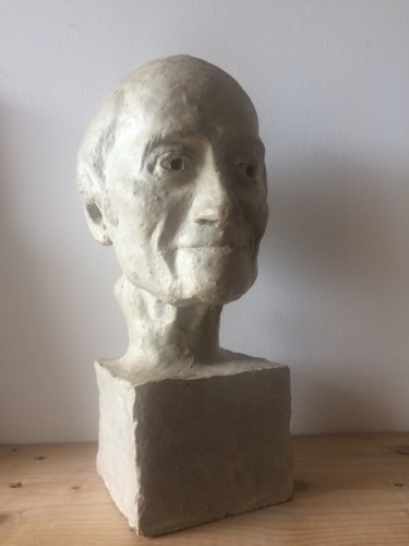 Skulptur mit dem Titel "Voltaire" von Marc Cases, Original-Kunstwerk, Ton
