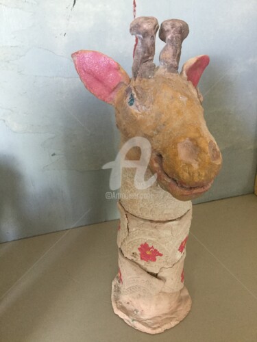 Sculpture intitulée "Kiwi la girafe" par Estival Sébastien, Œuvre d'art originale, Terre cuite