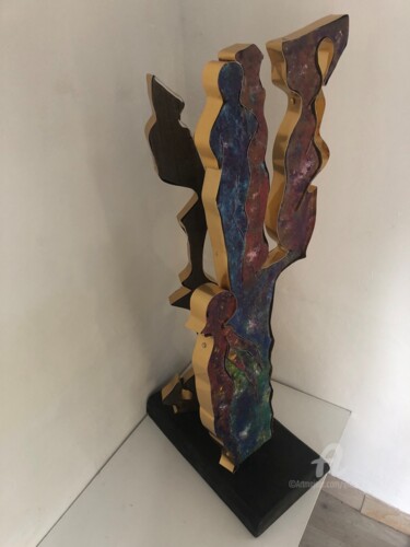 Sculpture titled "parmi les algues" by Étienne Dupé, Original Artwork, Wood