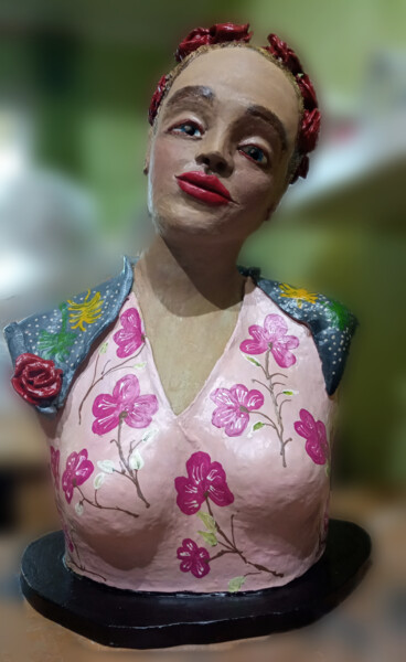 Скульптура под названием "Roses Frauenskulptur" - Eva Diez, Подлинное произведение искусства, Глина