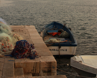 Photographie intitulée "Après la pêche." par Evelyne Descamps, Œuvre d'art originale