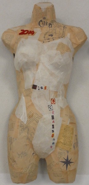 Scultura intitolato "buste-miss-carcasso…" da Evelyne Dominault, Opera d'arte originale, Carta