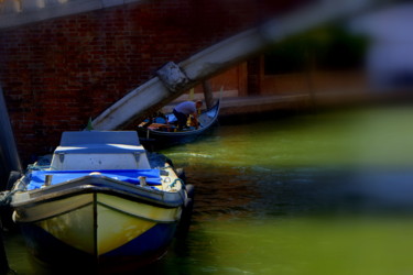 Photography titled "barca a Venezia" by Fabrizio Avena, Original Artwork, Digital Photography