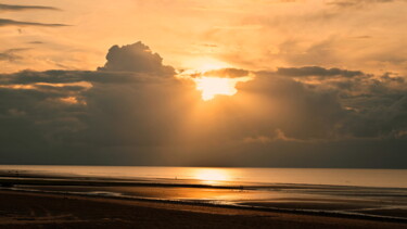 Coucher de soleil en Normandie Photographie intitulée "Coucher de soleil e…" par Francis Hervé, Œuvre d'art originale, Photographie numérique