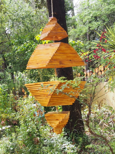 Skulptur mit dem Titel "Crystal forest" von Fab Nut, Original-Kunstwerk, Holz