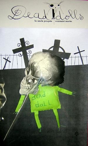 Photographie intitulée "DEAD DOLL, la seule…" par Fabesko, Œuvre d'art originale, Autre