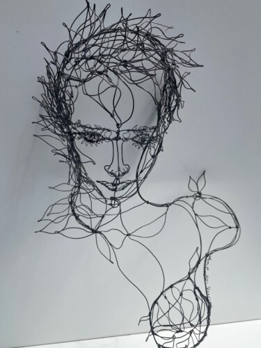 Sculpture intitulée "Buste 3D "Femme feu…" par Fabienne Quenard, Œuvre d'art originale, Fil de fer