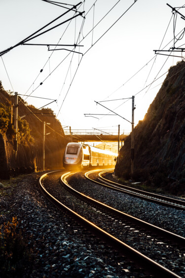Photography titled "Train à Théoule" by Fabio Huchant, Original Artwork, Non Manipulated Photography