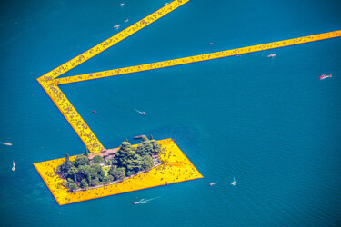 Fotografie mit dem Titel "Floating" von Fabrizio Villa, Original-Kunstwerk, Digitale Fotografie Auf Aluminium montiert