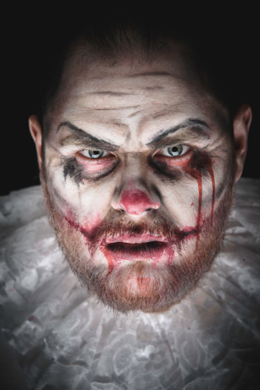 Fotografia intitolato "Scary Evil Clown" da Faces Studio, Opera d'arte originale