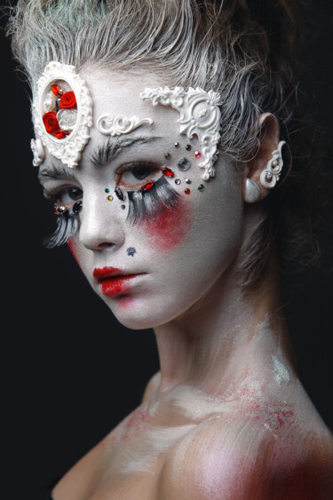 Fotografie mit dem Titel "Young girl with a w…" von Faces Studio, Original-Kunstwerk, Digitale Fotografie
