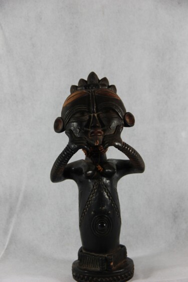 雕塑 标题为“ennui” 由Farouk Oumar Ndoukouo, 原创艺术品, 兵马俑
