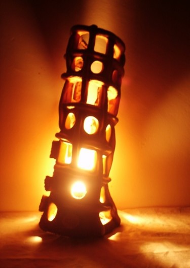 Sculpture titled "torre di piza" by Fatima Zohra Elyoubi, Original Artwork, Terra cotta