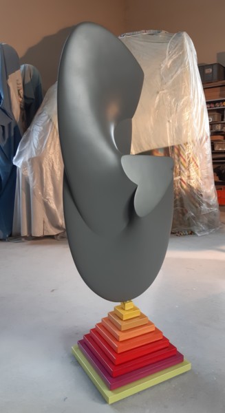 Sculpture titled "Toute une époque" by Félix Gagliardi, Original Artwork, Resin