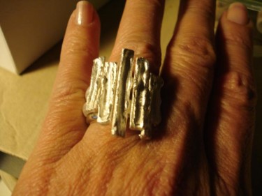 Artigianato intitolato "anello  argento" da Fernanda Satta, Opera d'arte originale