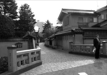 Fotografía titulada "man in japan" por Fernando Lazaro, Obra de arte original