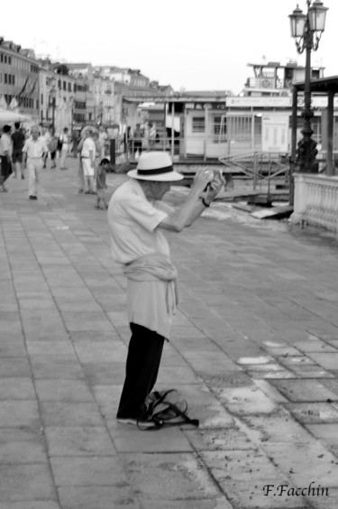 Fotografia zatytułowany „le-vieux-photograph…” autorstwa F.Facchin, Oryginalna praca