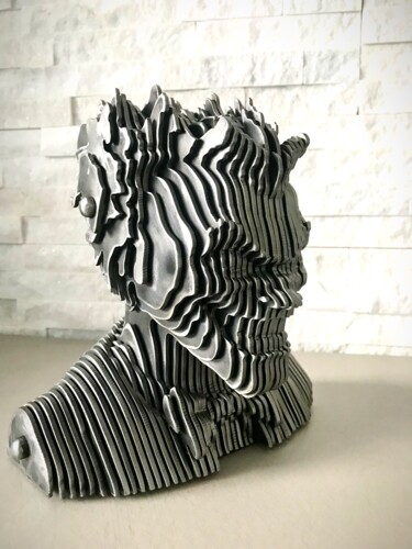 Sculpture titled "Joker (Ultimo esemp…" by Filippo Pietro Castrovinci, Original Artwork, Metals