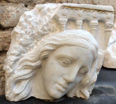 Sculpture titled "fragment cathédrale" by Florence Jarrige, Original Artwork, Stone