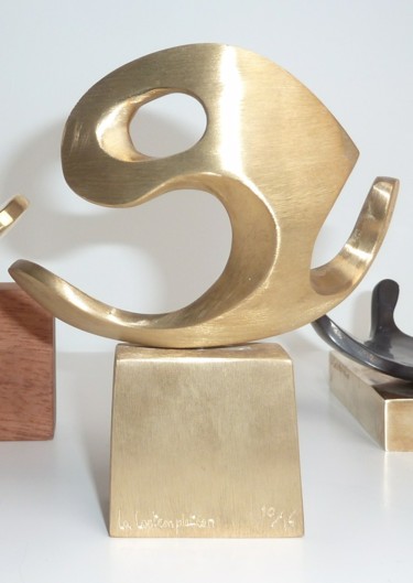 Sculpture titled "4 La contemplation" by Florence Vial, Original Artwork, Metals