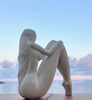 Skulptur mit dem Titel ""DANSEUSE" numéro 2" von Florence   Duet, Original-Kunstwerk, Stein