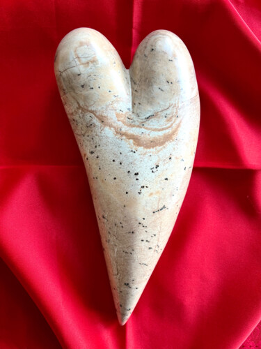 Sculpture titled "COEUR 6/25" by Florence   Duet, Original Artwork, Stone