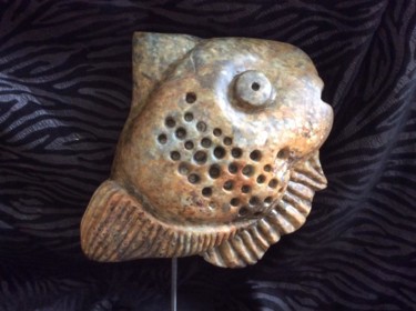Sculpture titled "poisson étonné" by Florence Diot, Original Artwork, Stone