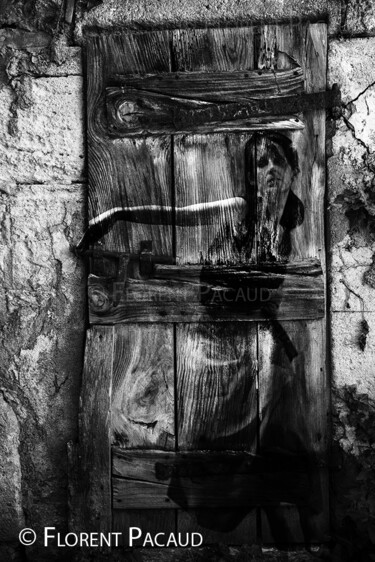 Photographie intitulée "Les Portes 9" par Florent Pacaud, Œuvre d'art originale, Photographie manipulée