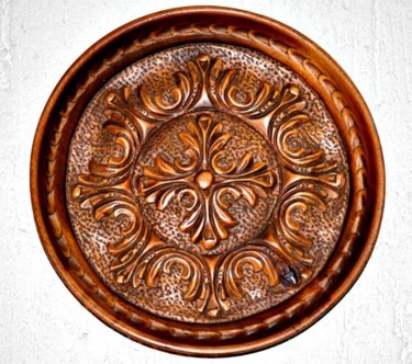 Sculpture titled "Decorative plate" by Flory, Original Artwork, Wood