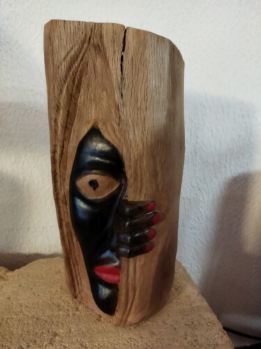 Sculpture titled "DERRIERE LE RIDEAU" by Forcadolmu, Original Artwork, Wood