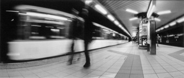 Fotografie mit dem Titel "Metro 5" von Bernhard Lüttmer, Original-Kunstwerk