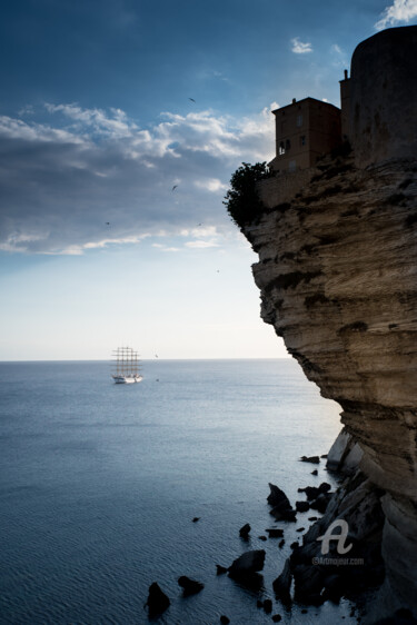 Photographie intitulée "The sailboat" par Robert Agoston, Œuvre d'art originale, Photographie numérique