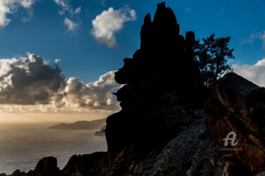 Фотография под названием "Rocks silhouette" - Robert Agoston, Подлинное произведение искусства, Цифровая фотография