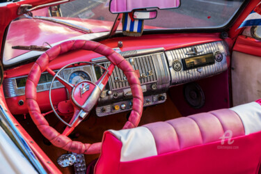 Fotografía titulada "A pink Dodge" por Robert Agoston, Obra de arte original, Fotografía digital