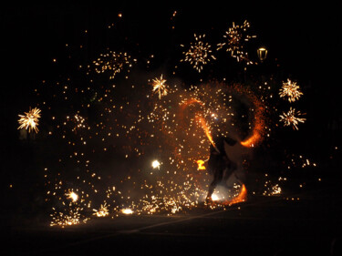 Photographie intitulée "Pyrotechnie 3" par Florence Pouget-Landrieu, Œuvre d'art originale, Photographie numérique