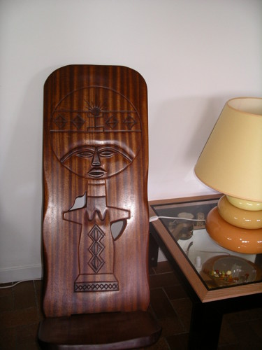 Sculpture intitulée "chaise baoulé" par Franye, Œuvre d'art originale
