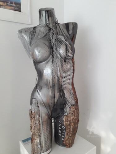 Sculpture intitulée "ATHENA" par Francis G, Œuvre d'art originale, Résine
