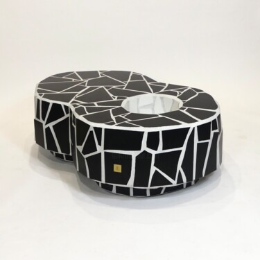 Design intitulée "Moonrock (Table Bas…" par Franck Scala, Œuvre d'art originale, Mosaïque