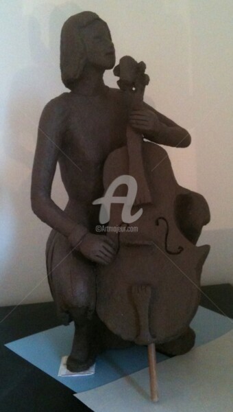 Sculpture intitulée "La violoncelliste s…" par Cédo, Œuvre d'art originale, Argile