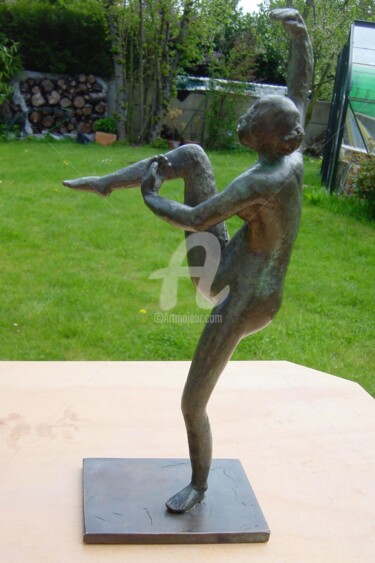 Sculpture titled "La petite danseuse" by Cédo, Original Artwork