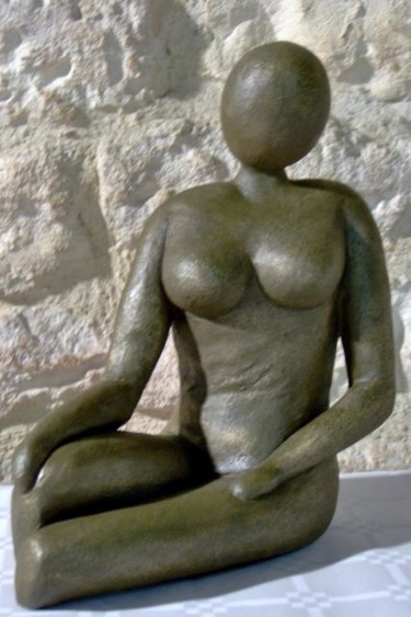 Sculpture titled "Femme sage" by Françoise Pasquier, Original Artwork