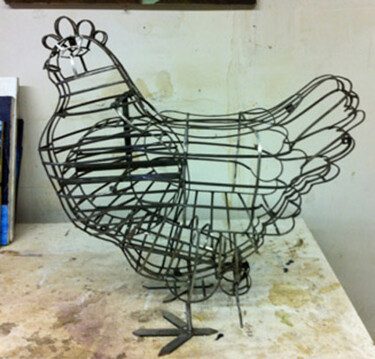 Scultura intitolato "Chicken" da Fraser Paterson, Opera d'arte originale