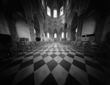 Photographie intitulée "Collégiale" par Frédéric Duchesnay, Œuvre d'art originale, Photographie argentique