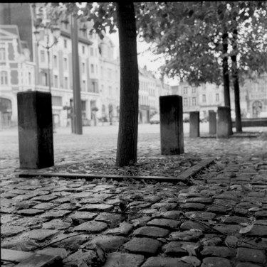 Photography titled "la place" by Frédéric Duchesnay, Original Artwork, Analog photography
