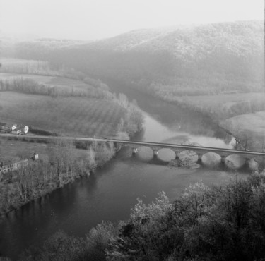 Fotografie getiteld "La Dordogne" door Frédéric Duchesnay, Origineel Kunstwerk, Film fotografie
