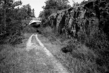 Fotografia zatytułowany „Chemin de carrière” autorstwa Frédéric Duchesnay, Oryginalna praca, Fotografia filmowa